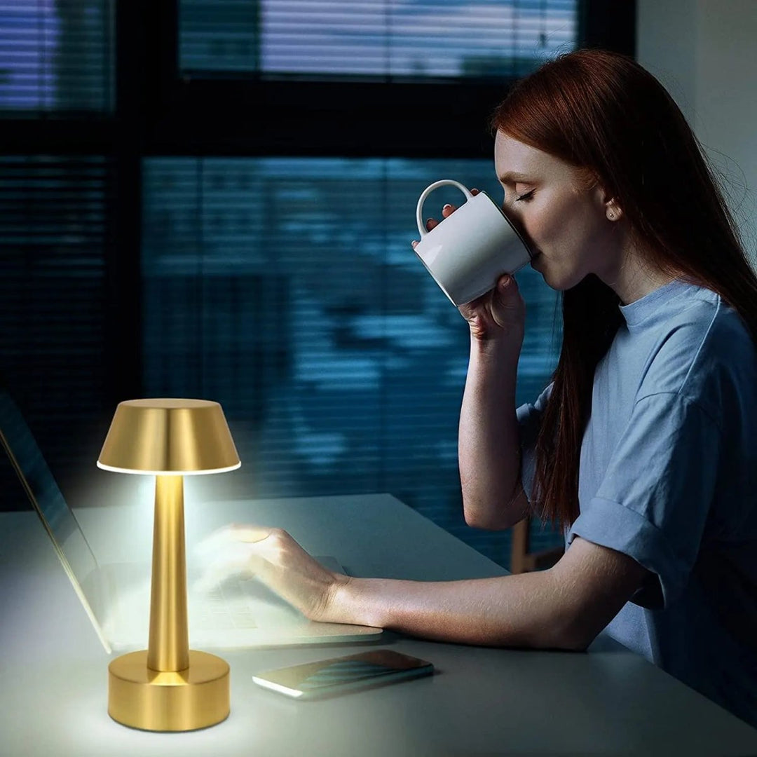 Plug less Portable Lamp - LightscordlessCordless Table Lamp