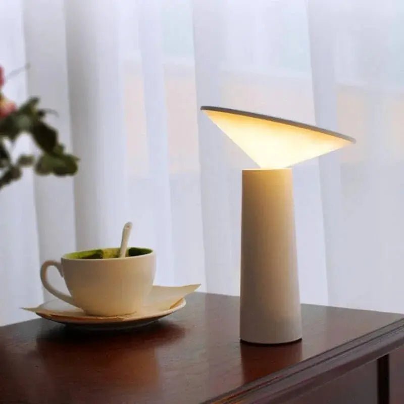 Portable Rechargeable Table Lamp - Lightscordless